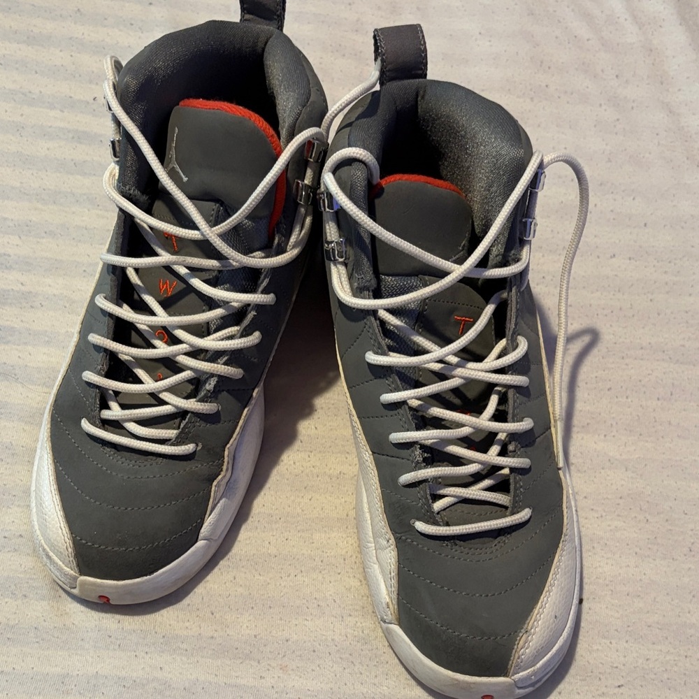 Men's Gray and White Sneakers